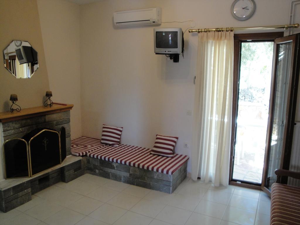 Paschos Rooms Sívota 客房 照片